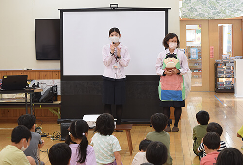 お子さま向け「出前授業」の様子